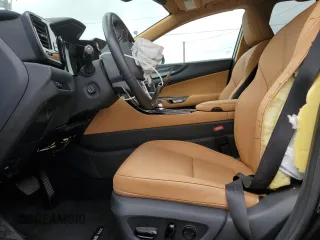 2025 Lexus NX 350 Premium с VIN 2T2GGCEZ5SC071931, выставлен на аукционе Copart как лот 66513165 с пробегом 1 870 миль миль и Списание • Salvage title. История ставок и продаж доступна на DreamBid. Изображение 7.