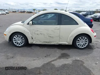 2008 Volkswagen New Beetle Coupe S with VIN 3VWRW31C58M523746, listed as a IAAI auction lot 41784710 with 116,222 mi miles. Bid and sale history available at carsss.com. Image 6.