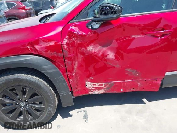 2024 Mazda CX-50 S Select with VIN 7MMVABAM4RN242452, listed as a IAAI auction lot 42027929 with 8,931 mi miles and . Bid and sale history available at DreamBid. Image 17.