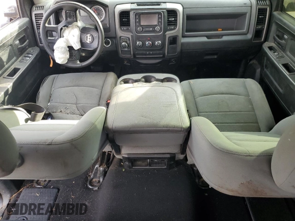 2018 Ram 1500 Express z VIN 1C6RR6KT9JS314881, wystawiony jako Copart lot #43798115 z przebiegiem Nie podano mil oraz Szkoda całkowita • Salvage title. Historia ofert i sprzedaży dostępna na DreamBid. Obrazek 8.