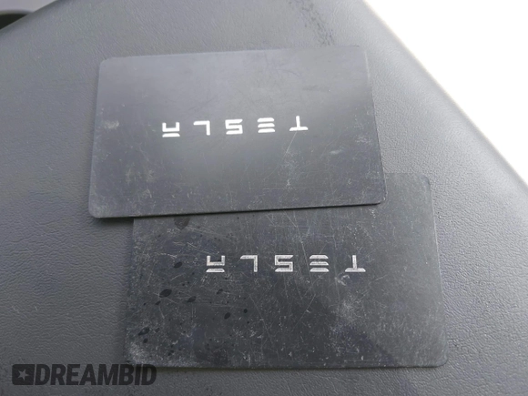 2023 Tesla Model 3 z VIN 5YJ3E1EAXPF414646, wystawiony jako IAAI lot #39514743 z przebiegiem 10 529 mil mil oraz . Historia ofert i sprzedaży dostępna na DreamBid. Obrazek 11.