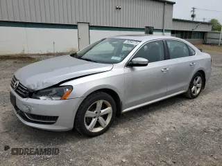 2013 Volkswagen Passat SE z VIN 1VWBP7A33DC024025, wystawiony jako Copart lot #58394175 z przebiegiem 119 690 mil mil oraz Szkoda całkowita • Salvage title. Historia ofert i sprzedaży dostępna na DreamBid. Obrazek 1.