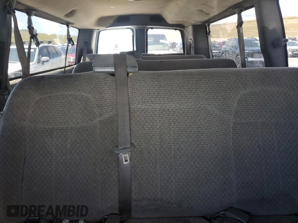 2015 Chevrolet Express Passenger LT with VIN 1GAZG1FG6F1217514, listed as a Copart auction lot 64759505 with 270,681 mi miles and Clean title. Bid and sale history available at DreamBid. Image 10.