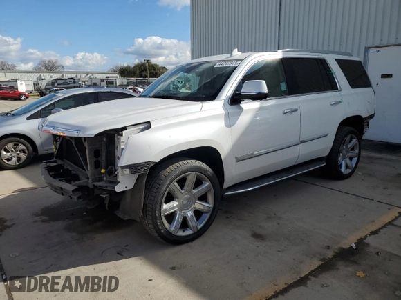 2020 Cadillac Escalade Luxury z VIN 1GYS4BKJ0LR276641, wystawiony jako Copart lot #44267515 z przebiegiem 81 101 mil mil oraz Szkoda całkowita • Salvage title. Historia ofert i sprzedaży dostępna na DreamBid. Obrazek 1.