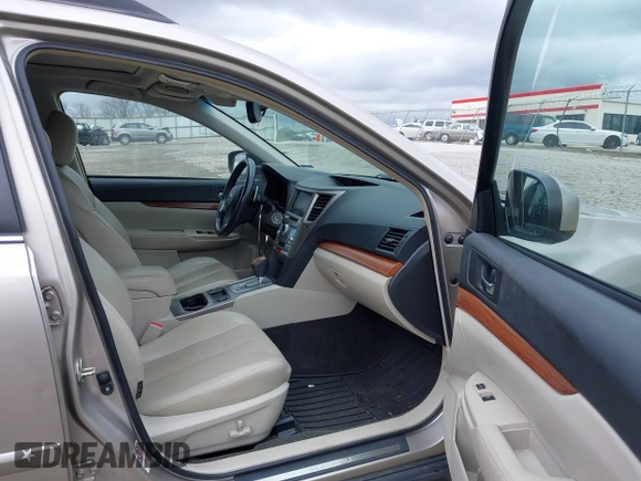 2014 Subaru Outback 3.6R Limited with VIN 4S4BRDNC3E2233693, listed as a IAAI auction lot 41875185 with 176,493 mi miles. Bid and sale history available at carsss.com. Image 5.