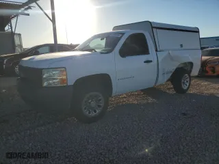 2007 Chevrolet Silverado 1500 Work Truck with VIN 1GCEC14C27Z519967, listed as a Copart auction lot 43185905 with 325,624 mi miles and Salvage Title. Bid and sale history available at carsss.com. Image 1.