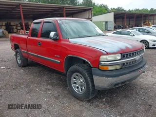 2002 Chevrolet Silverado 1500 LT with VIN 2GCEK19T121265410, listed as a IAAI auction lot 42051597 with 1 mi miles. Bid and sale history available at carsss.com. Image 1.