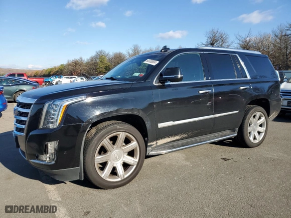 2019 Cadillac Escalade Luxury with VIN 1GYS3BKJ2KR115063, listed as a Copart auction lot 84330804 with 43,600 mi miles and Clean Title. Bid and sale history available at carsss.com. Image 1.