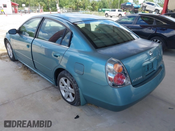 2002 Nissan Altima S with VIN 1N4AL11D22C289201, listed as a IAAI auction lot 42738272 with Not provided miles and . Bid and sale history available at DreamBid. Image 3.
