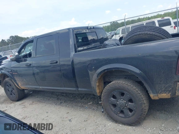 2018 Ram 2500 Laramie with VIN 3C6UR5NLXJG256688, listed as a IAAI auction lot 42168537 with 214,596 mi miles and . Bid and sale history available at DreamBid. Image 14.