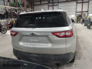 2020 Chevrolet Traverse LT Cloth with VIN 1GNEVGKWXLJ251423, listed as a IAAI auction lot 41650180 with 28,815 mi miles. Bid and sale history available at carsss.com. Image 16.