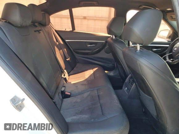 2017 BMW 3 Series 330i с VIN WBA8B9G58HNU51112, выставлен на аукционе Copart как лот 51668125 с пробегом 122 855 миль миль и Списание • Salvage title. История ставок и продаж доступна на DreamBid. Изображение 10.