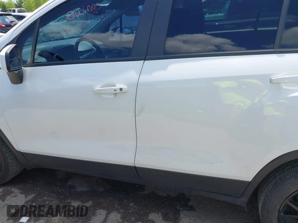 2021 Chevrolet Trax LT with VIN KL7CJLSB7MB360173, listed as a IAAI auction lot 42123356 with 106,102 mi miles and . Bid and sale history available at DreamBid. Image 15.