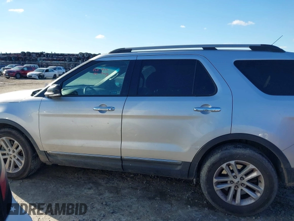 2014 Ford Explorer XLT with VIN 1FM5K7D81EGB40383, listed as a IAAI auction lot 41737237 with 246,707 mi miles and . Bid and sale history available at DreamBid. Image 14.