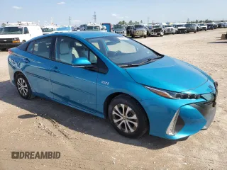 2020 Toyota Prius LE with VIN JTDKARFPXL3123838, listed as a Copart auction lot 50323415 with 75,330 mi miles and Clean Title. Bid and sale history available at DreamBid. Image 4.