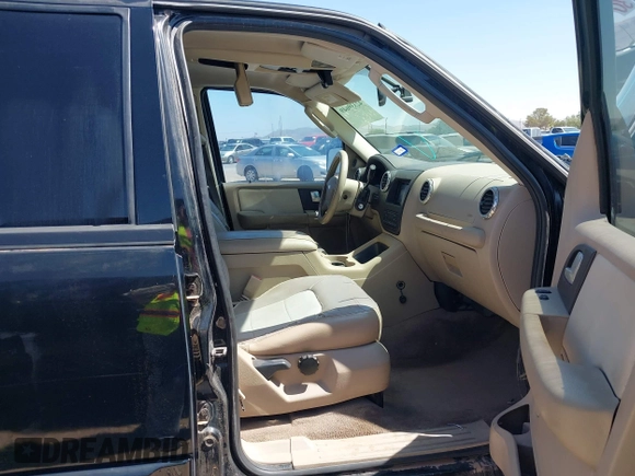 2004 Ford Expedition Eddie Bauer с VIN 1FMPU17L04LA95944, выставлен на аукционе IAAI как лот 42339649 с пробегом Не указан миль и . История ставок и продаж доступна на DreamBid. Изображение 5.