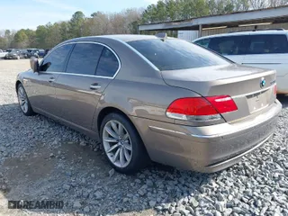 2007 BMW 7 Series 750Li with VIN WBAHN83527DT69498, listed as a IAAI auction lot 41475708 with 97,814 mi miles. Bid and sale history available at carsss.com. Image 3.
