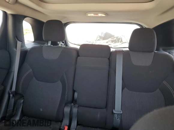 2017 Jeep Cherokee Latitude with VIN 1C4PJMCS8HW602718, listed as a Copart auction lot 52498185 with 104,153 mi miles and Salvage Title. Bid and sale history available at carsss.com. Image 10.