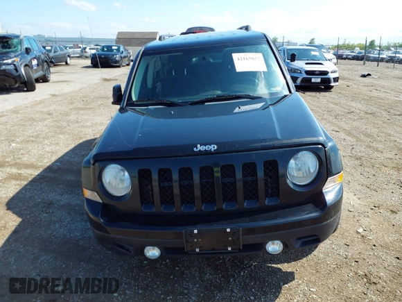 2014 Jeep Patriot Latitude with VIN 1C4NJRFB2ED501262, listed as a IAAI auction lot 42165657 with 107,551 mi miles and . Bid and sale history available at DreamBid. Image 12.