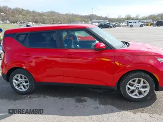 2020 Kia Soul S with VIN KNDJ23AUXL7085510, listed as a IAAI auction lot 41885461 with 43,611 mi miles and . Bid and sale history available at DreamBid. Image 13.