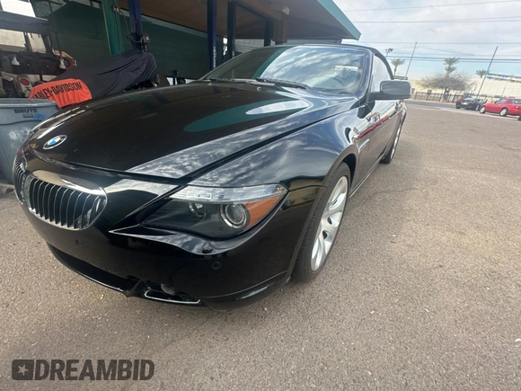 2004 BMW 6 Series 645Ci z VIN WBAEK734X4B260677, wystawiony jako Copart lot #50924995 z przebiegiem 42 209 mil mil oraz Czysty tytuł • Clean title. Historia ofert i sprzedaży dostępna na DreamBid. Obrazek 2.