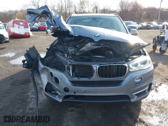 2014 BMW X5 xDrive35i z VIN 5UXKR0C52E0H19670, wystawiony jako IAAI lot #41909590 z przebiegiem 137 758 mil mil oraz . Historia ofert i sprzedaży dostępna na DreamBid. Obrazek 17.