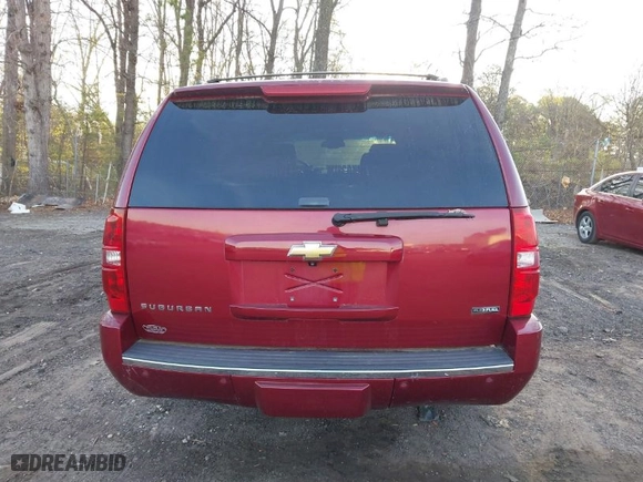 2009 Chevrolet Suburban LTZ with VIN 1GNFK36359R220094, listed as a IAAI auction lot 41858436 with 247,913 mi miles. Bid and sale history available at carsss.com. Image 16.