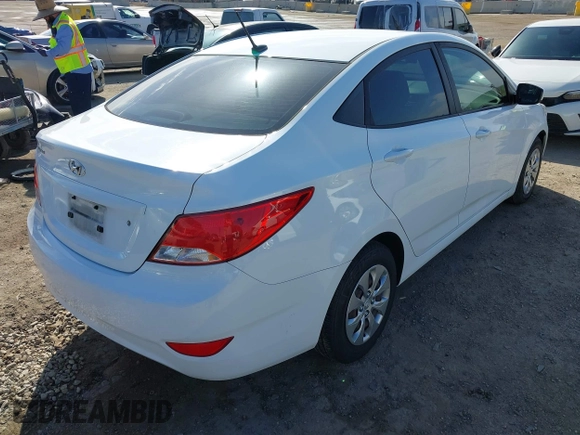 2017 Hyundai Accent SE z VIN KMHCT4AE1HU339968, wystawiony jako IAAI lot #41814900 z przebiegiem 97 332 mil mil oraz . Historia ofert i sprzedaży dostępna na DreamBid. Obrazek 4.
