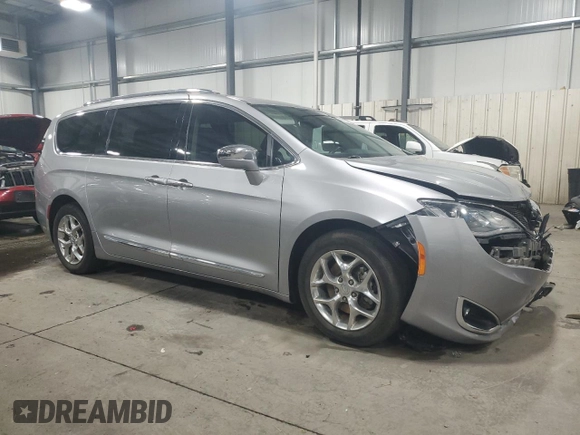 2017 Chrysler Pacifica Limited z VIN 2C4RC1GG6HR753623, wystawiony jako Copart lot #56706795 z przebiegiem 94 331 mil mil oraz Szkoda całkowita • Salvage title. Historia ofert i sprzedaży dostępna na DreamBid. Obrazek 4.
