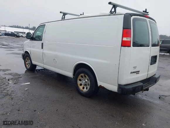 2014 Chevrolet Express Cargo Van with VIN 1GCSGAFX6E1190872, listed as a IAAI auction lot 41680338 with 185,236 mi miles. Bid and sale history available at carsss.com. Image 3.