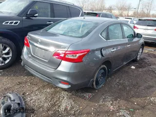 2017 Nissan Sentra SV with VIN 3N1AB7AP6HL660029, listed as a IAAI auction lot 41661980 with 126,838 mi miles. Bid and sale history available at carsss.com. Image 4.