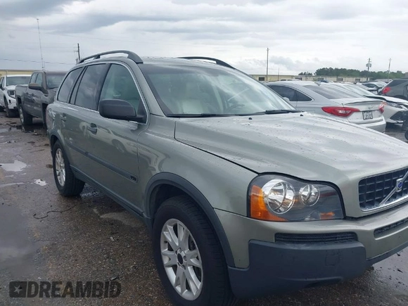 2006 Volvo XC90 2.5L Turbo with VIN YV4CY592761247037, listed as a IAAI auction lot 41888830 with 211,082 mi miles. Bid and sale history available at carsss.com. Image 1.