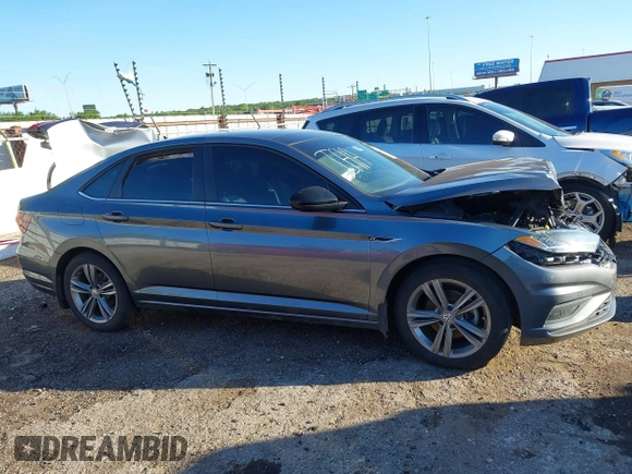 2020 Volkswagen Jetta S z VIN 3VWCB7BU1LM039193, wystawiony jako IAAI lot #42305897 z przebiegiem 108 319 mil mil oraz . Historia ofert i sprzedaży dostępna na DreamBid. Obrazek 12.