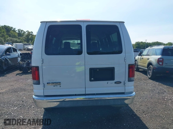 2012 Ford Econoline Passenger XL with VIN 1FBNE3BL1CDA45143, listed as a IAAI auction lot 40248086 with 83,034 mi miles. Bid and sale history available at carsss.com. Image 15.