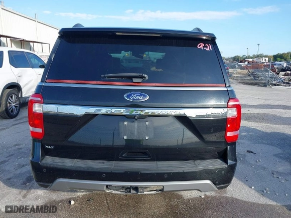 2018 Ford Expedition Max XLT with VIN 1FMJK1HT5JEA05813, listed as a IAAI auction lot 37641486 with NaN miles. Bid and sale history available at carsss.com. Image 15.