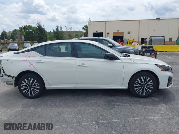 2025 Nissan Altima SV with VIN 1N4BL4DW9SN354116, listed as a IAAI auction lot 41757622 with 3,013 mi miles and . Bid and sale history available at DreamBid. Image 14.