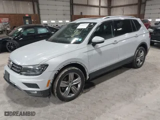 2019 Volkswagen Tiguan SEL Premium with VIN 3VV4B7AX7KM008257, listed as a IAAI auction lot 41612957 with 82,895 mi miles. Bid and sale history available at carsss.com. Image 2.