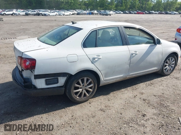 2010 Volkswagen Jetta Limited Edition with VIN 3VWRZ7AJ7AM058938, listed as a IAAI auction lot 42348838 with 102,482 mi miles and . Bid and sale history available at DreamBid. Image 4.