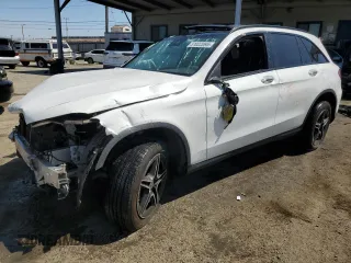 2022 Mercedes-Benz GLC 300 z VIN W1N0G8EB1NG088259, wystawiony jako Copart lot #51022095 z przebiegiem 63 973 mil mil oraz Szkoda całkowita • Salvage title. Historia ofert i sprzedaży dostępna na DreamBid. Obrazek 1.