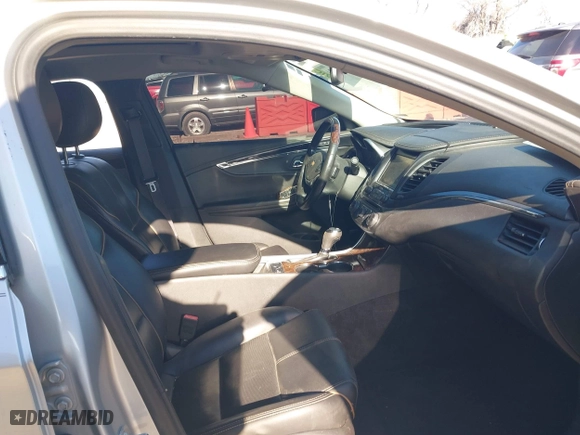 2014 Chevrolet Impala LTZ with VIN 2G1155S32E9282710, listed as a IAAI auction lot 41250424 with 154,486 mi miles. Bid and sale history available at carsss.com. Image 5.