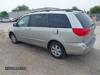 2008 Toyota Sienna CE z VIN 5TDZK23C98S155772, wystawiony jako IAAI lot #42490999 z przebiegiem 199 004 mil mil oraz . Historia ofert i sprzedaży dostępna na DreamBid. Obrazek 3.