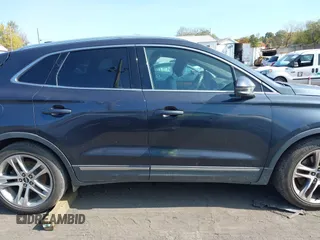 2015 Lincoln MKC with VIN 5LMCJ2A93FUJ24373, listed as a IAAI auction lot 40638009 with 127,336 mi miles and . Bid and sale history available at DreamBid. Image 13.