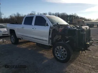 2019 GMC Sierra 2500HD Denali with VIN 1GT12SEY7KF221166, listed as a Copart auction lot 45409695 with 76,837 mi miles and Salvage Title. Bid and sale history available at carsss.com. Image 4.