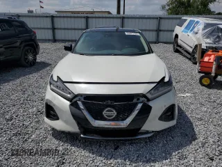 2017 Nissan Maxima SV with VIN 1N4AA6AP9HC409890, listed as a Copart auction lot 55473195 with 104,518 mi miles and Clean Title. Bid and sale history available at DreamBid. Image 5.
