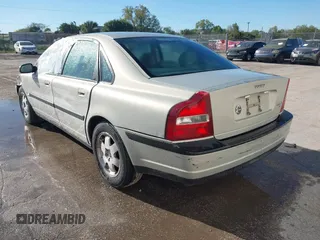 2000 Volvo S80 z VIN YV1TS94D5Y1106761, wystawiony jako IAAI lot #41736831 z przebiegiem Nie podano mil oraz . Historia ofert i sprzedaży dostępna na DreamBid. Obrazek 3.