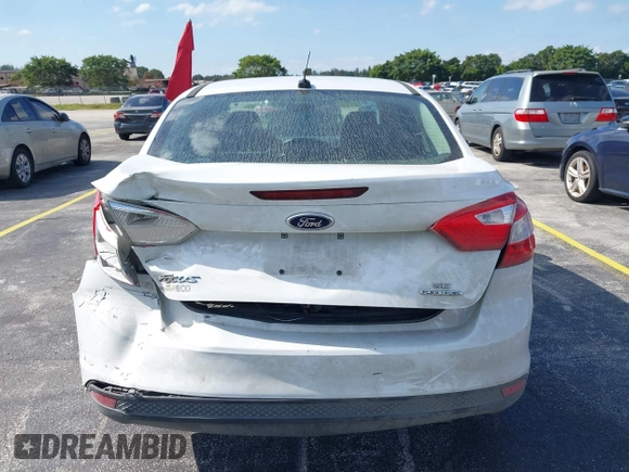 2013 Ford Focus SE with VIN 1FADP3F20DL125792, listed as a IAAI auction lot 40843871 with Not Provided miles. Bid and sale history available at carsss.com. Image 6.