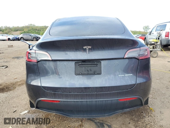 2024 Tesla Model Y Long Range with VIN 7SAYGDEE3RA256304, listed as a Copart auction lot 56160535 with 20,224 mi miles and Salvage title. Bid and sale history available at DreamBid. Image 6.
