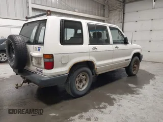 1994 Isuzu Trooper с VIN JACDH58V9R7919182, выставлен на аукционе IAAI как лот 42333093 с пробегом 192 819 миль миль и . История ставок и продаж доступна на DreamBid. Изображение 4.