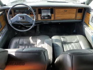 1985 Cadillac Eldorado z VIN 1G6EL578XFE640091, wystawiony jako Copart lot #71849374 z przebiegiem 30 631 mil mil oraz Szkody całkowita. Historia ofert i sprzedaży dostępna na DreamBid. Obrazek 8.