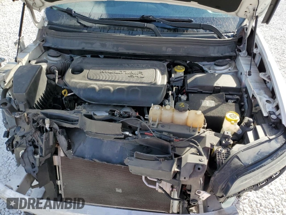 2019 Jeep Cherokee Latitude Plus z VIN 1C4PJLLB4KD324381, wystawiony jako Copart lot #44211445 z przebiegiem 111 684 mil mil oraz Nie do naprawy • Non repairable. Historia ofert i sprzedaży dostępna na DreamBid. Obrazek 11.